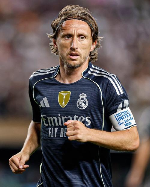 扑克中“免费看牌”意味着什么（扑克术语“免费看牌”是什么意思？）