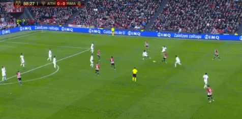 成都蓉城中锋位置板凳厚度不够，“韦德”或是徐正源的解决办法