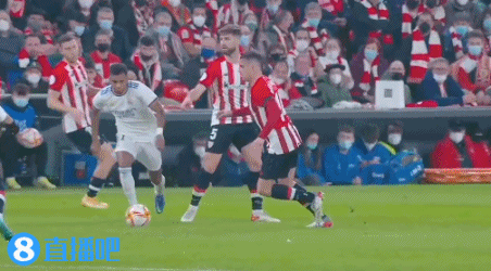 开拓者摆烂疑云：杨瀚森或迎生涯转折点，雄鹿交易暗藏玄机？