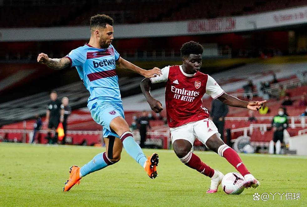 2025 赛季：波士顿红袜队由于游击手伤病，被迫提拔小联盟 19 岁新人