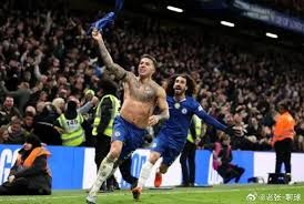 邓恩谈隔扣字母哥：我知道他会来防 心里想必须扣他 我闭上了眼睛